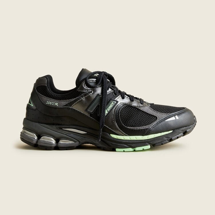 Men's New Balance 2002R Black Powder Green Shoes