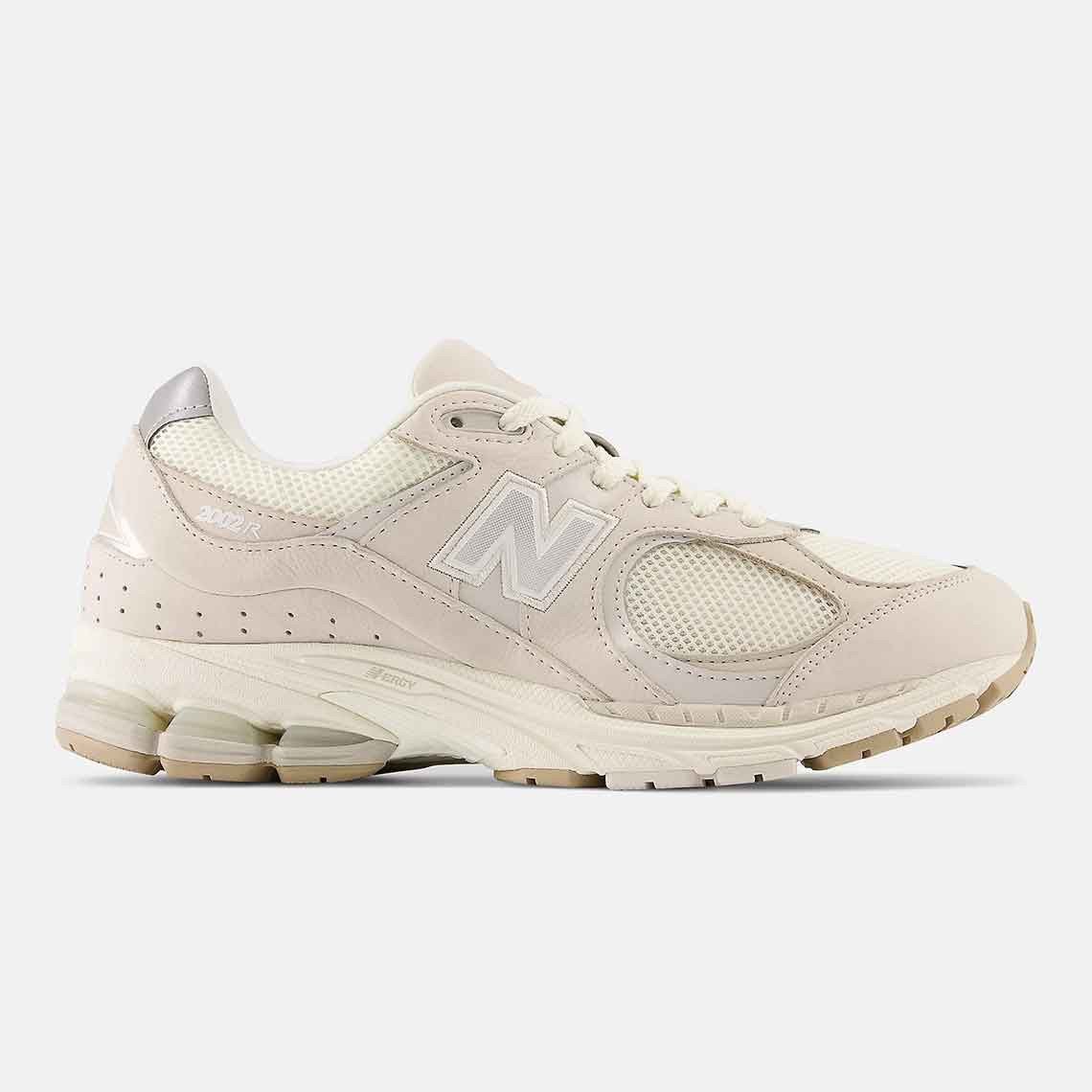 Men's New Balance 2002R Creamy Shoes