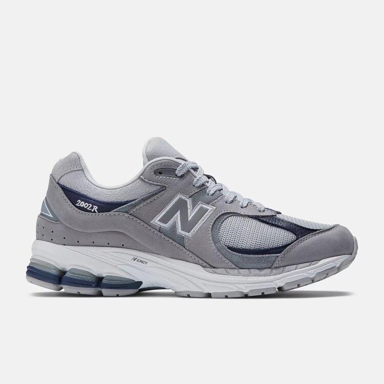 Men's New Balance 2002R Light Grey Shoes