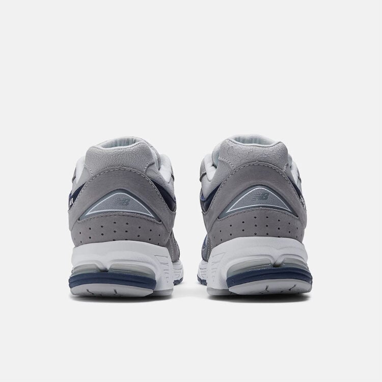 Men's New Balance 2002R Light Grey Shoes