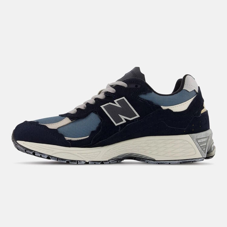 Men's New Balance 2002R Navy Shoes