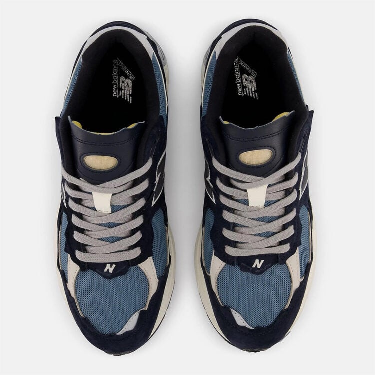 Men's New Balance 2002R Navy Shoes