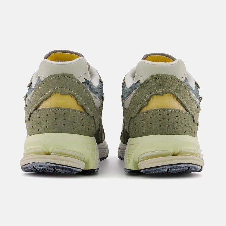 Men's New Balance 2002R Protection Pack Shoes