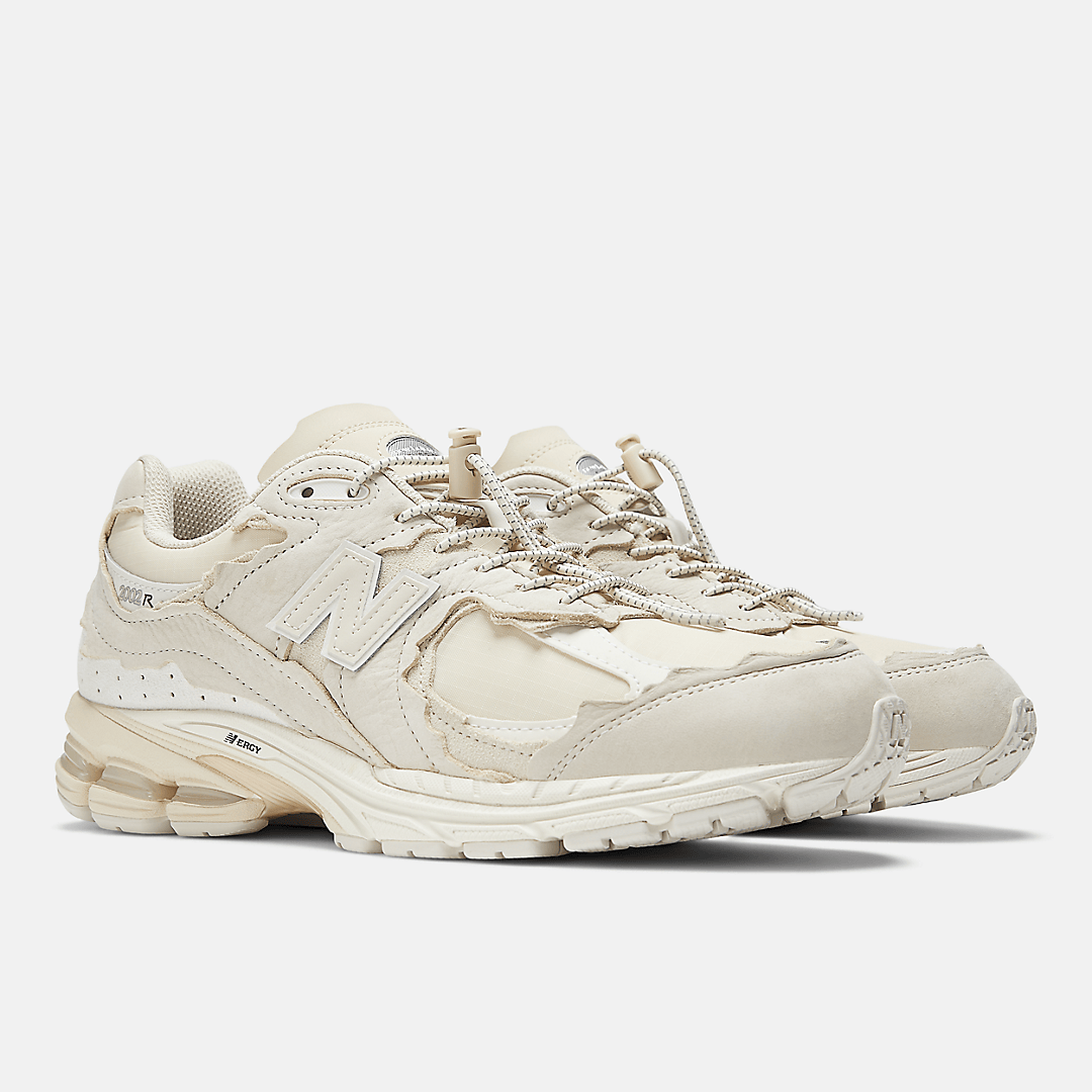 Men's New Balance 2002R Sandstone Shoes
