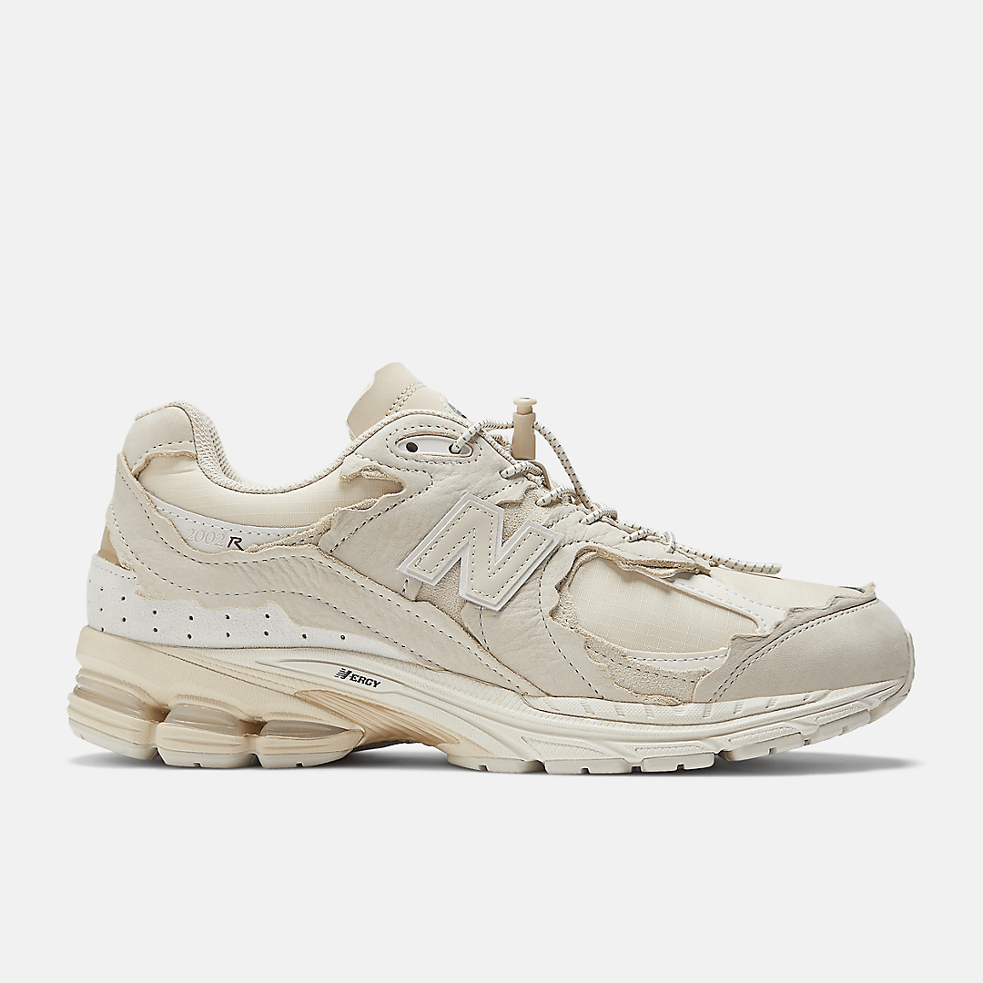 Men's New Balance 2002R Sandstone Shoes