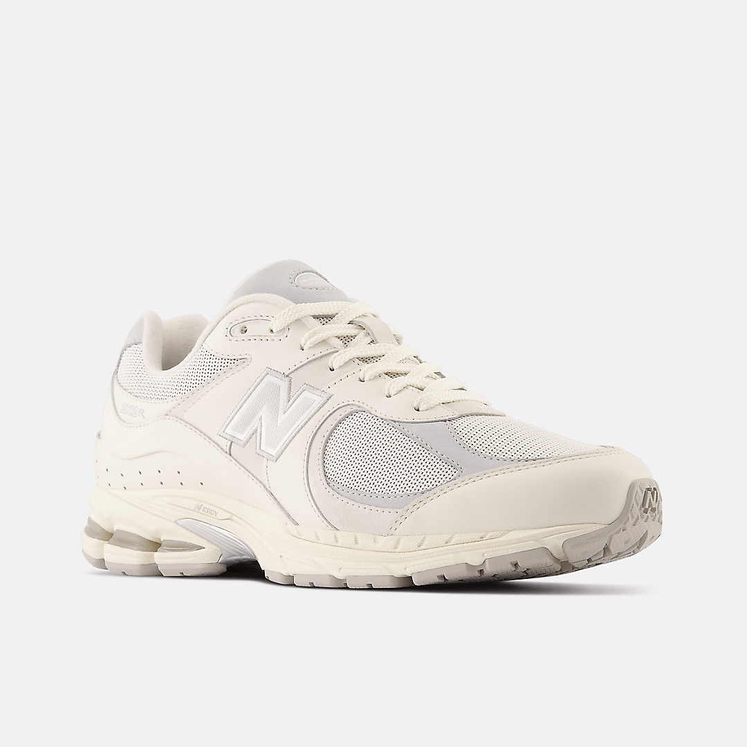 Men's New Balance 2002R White Shoes