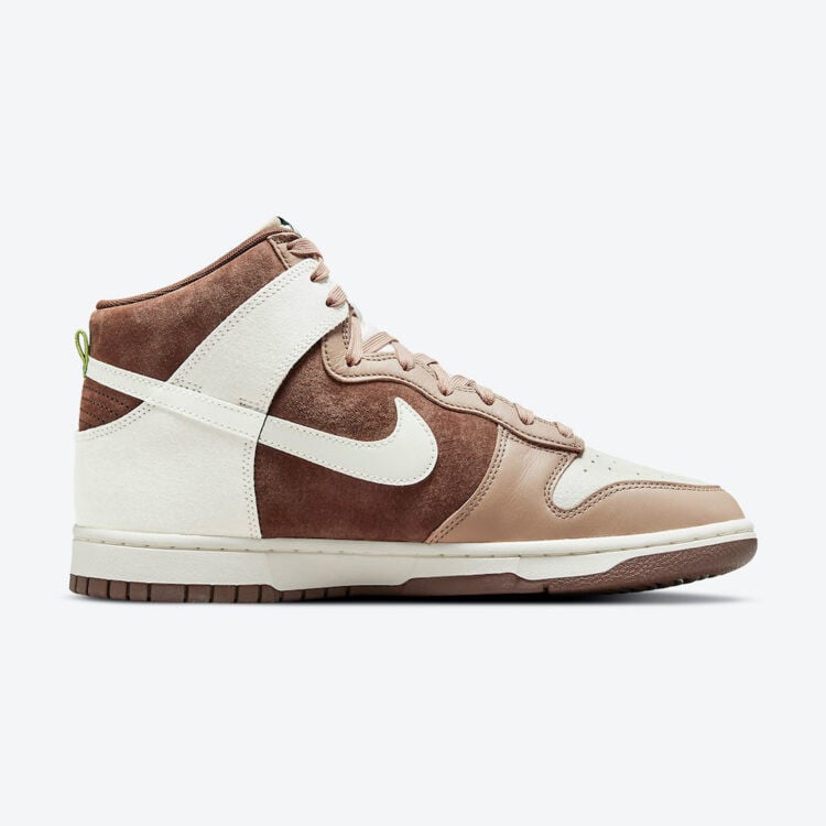 Men's Nike Dunk High Light Chocolate Shoes