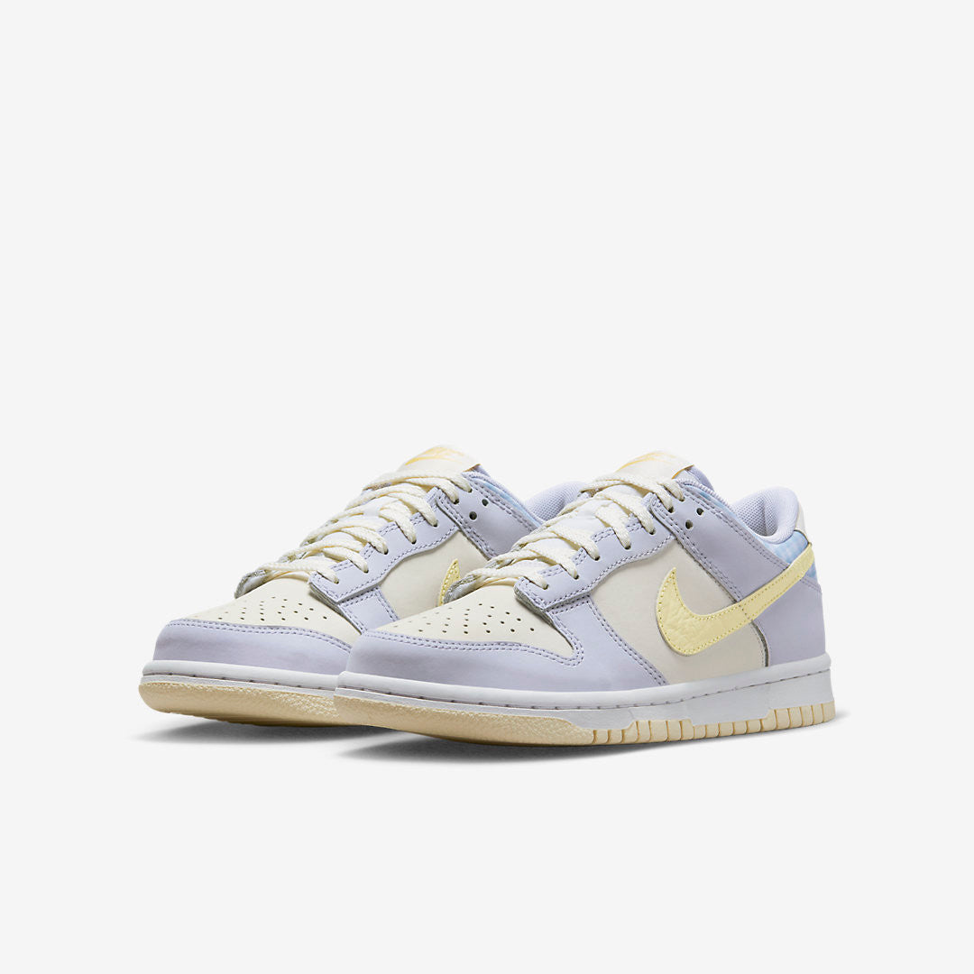 Men's Nike Dunk Low Easter Shoes