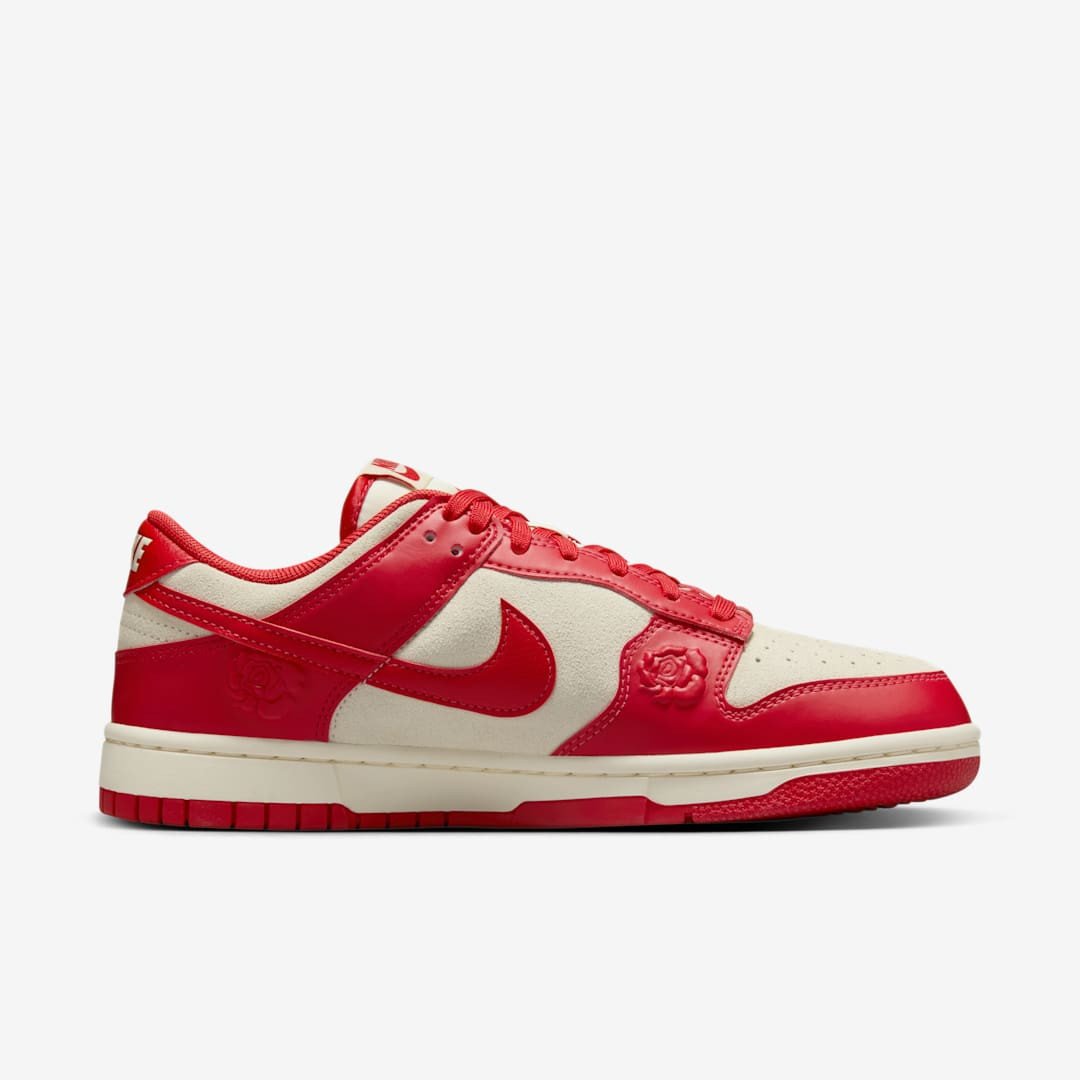 Men's Nike Dunk Low 'Red Roses' Shoes