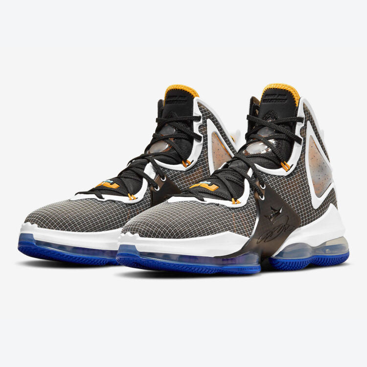 Men's Nike LeBron 19 Hardwood Classic Shoes