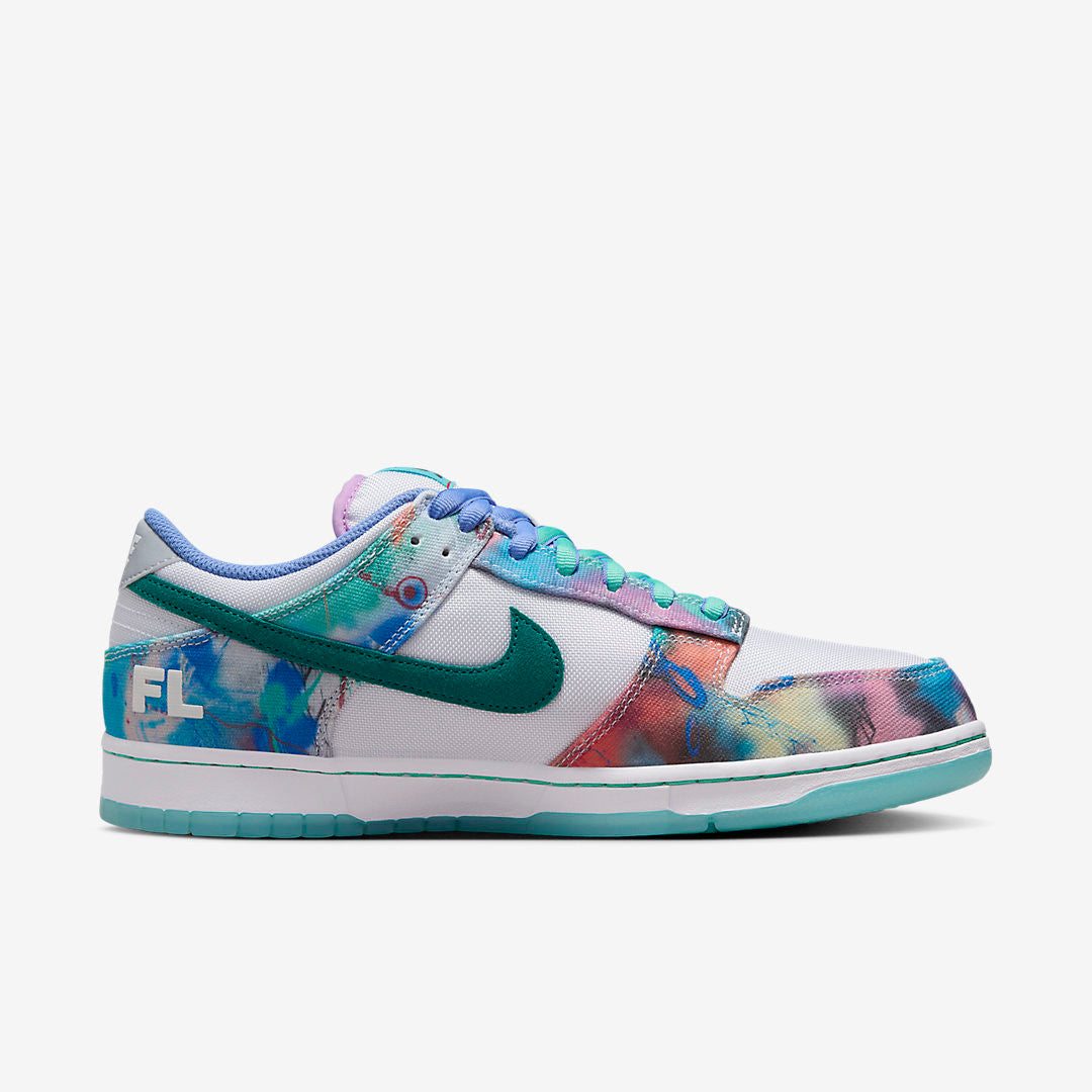Men's Nike SB Dunk Low 'Bleached Aqua' Shoes