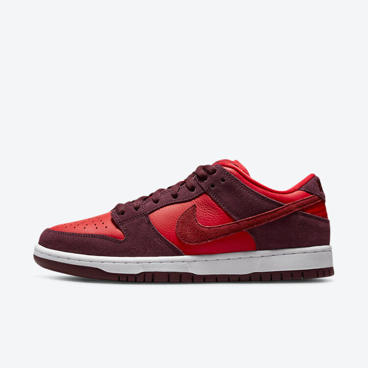 Men's Nike SB Dunk Low 'Cherry' Shoes