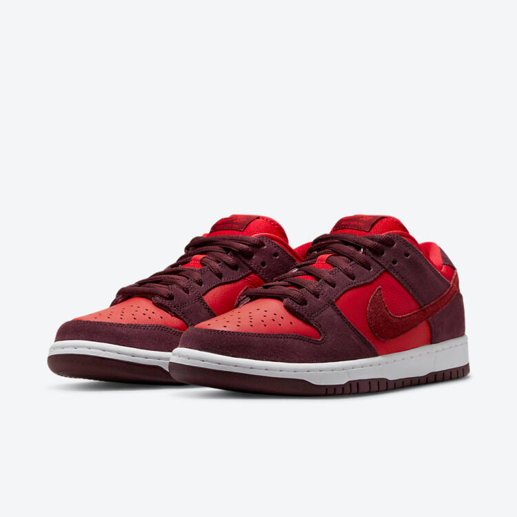 Men's Nike SB Dunk Low 'Cherry' Shoes