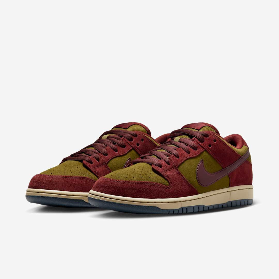 Men's Nike SB Dunk Low 'Dark Team Red' Shoes