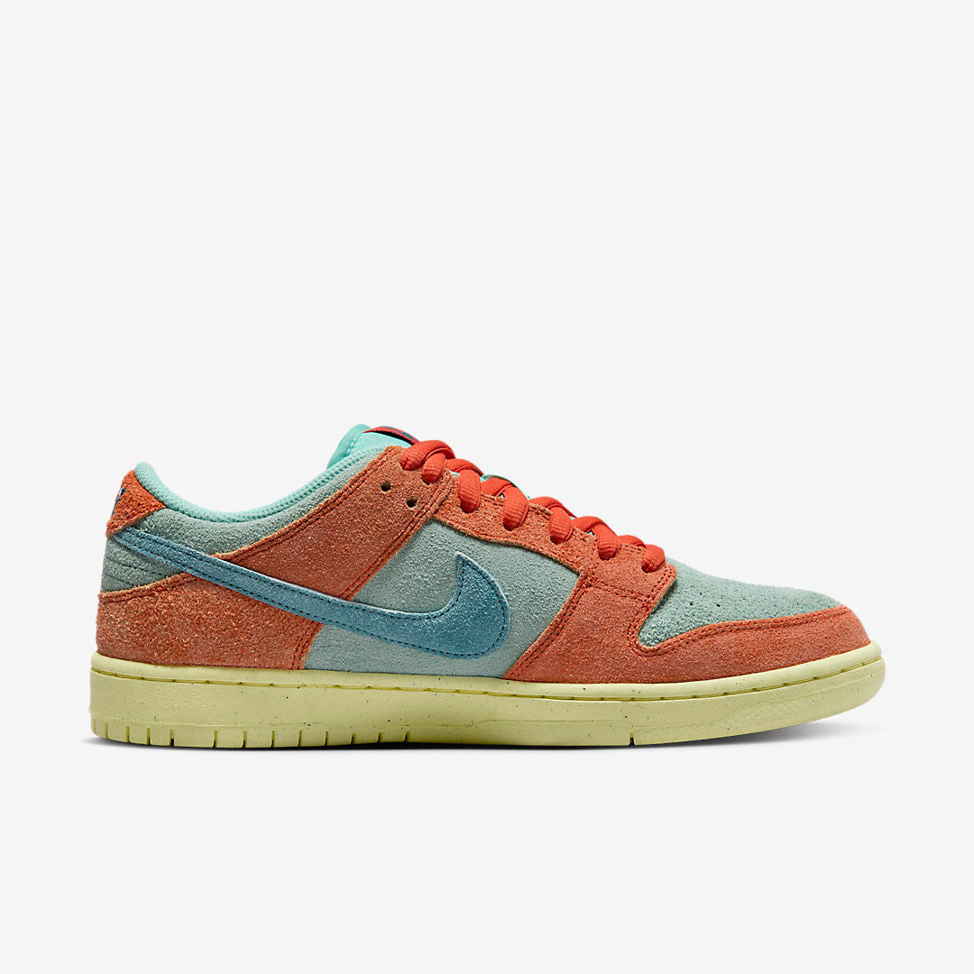 Men's Nike SB Dunk Low 'Orange and Emerald Rise' Shoes