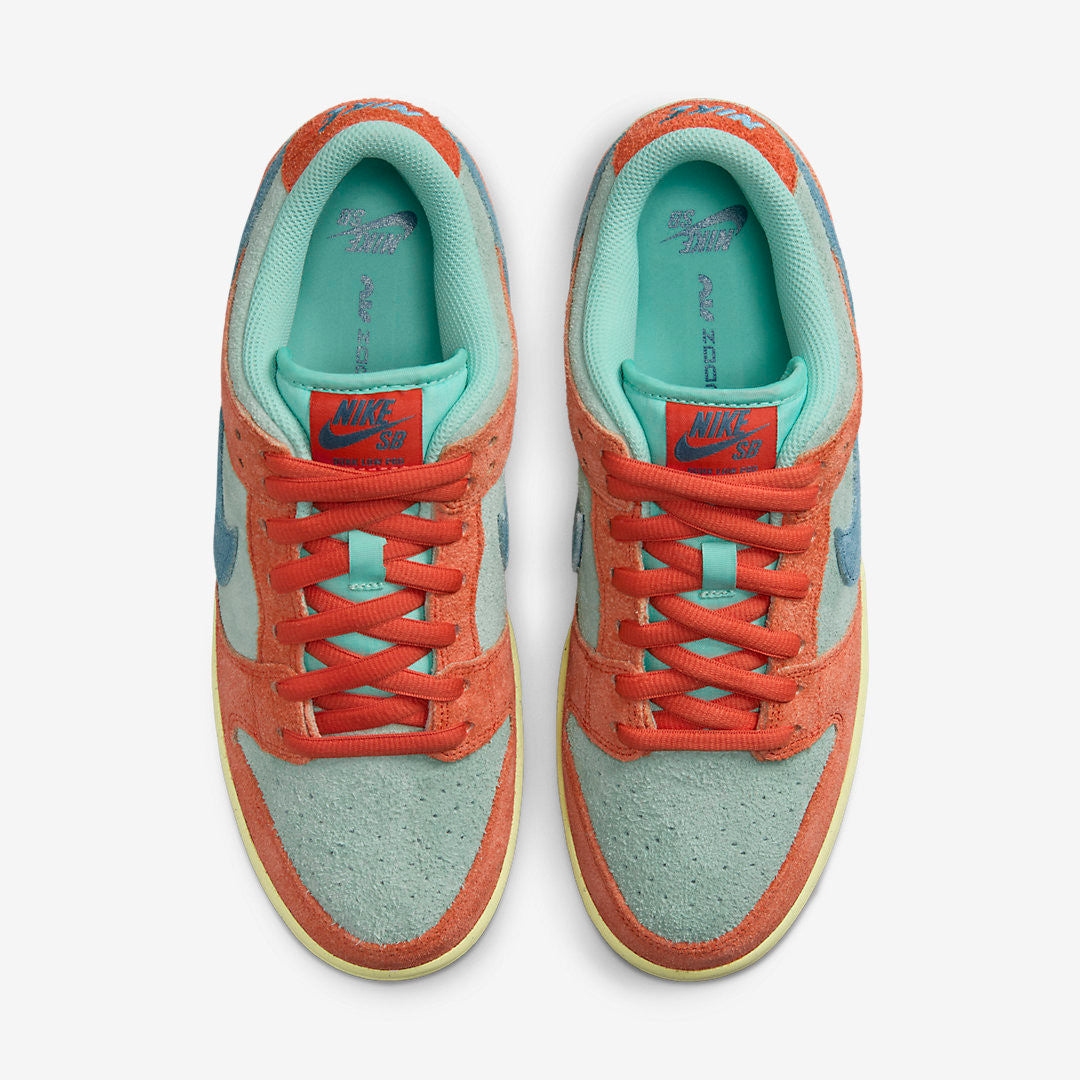 Men's Nike SB Dunk Low 'Orange and Emerald Rise' Shoes