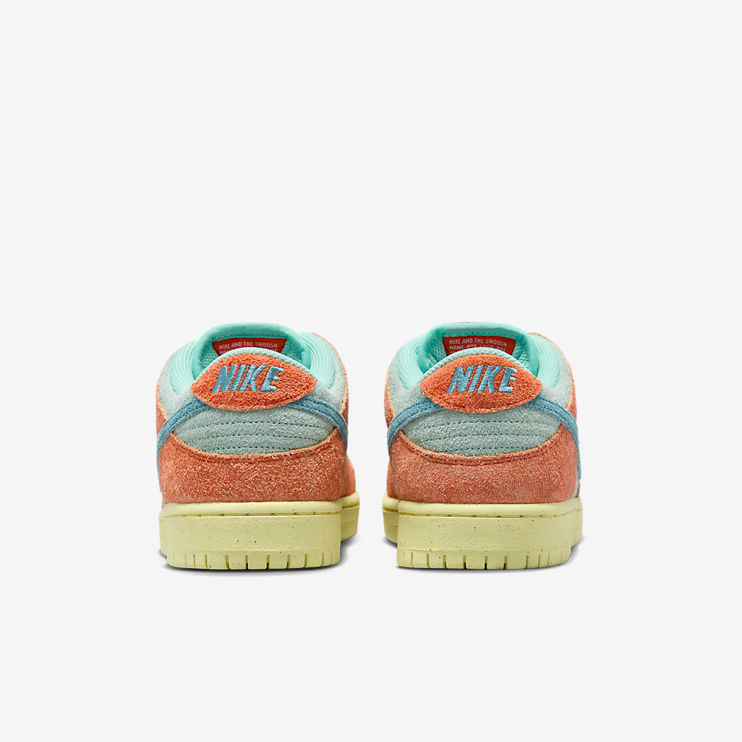 Men's Nike SB Dunk Low 'Orange and Emerald Rise' Shoes
