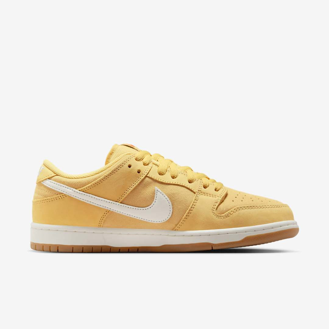 Men's Nike SB Dunk Low 'Saturn Gold' Shoes