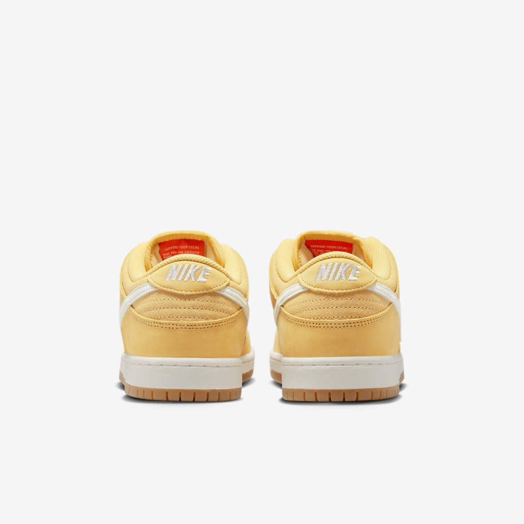 Men's Nike SB Dunk Low 'Saturn Gold' Shoes
