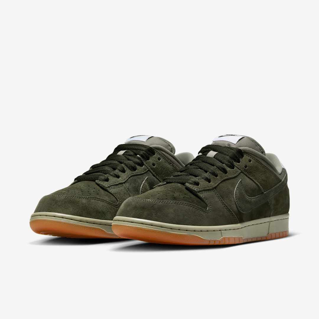 Men's Nike SB Dunk Low 'Sequoia' Shoes