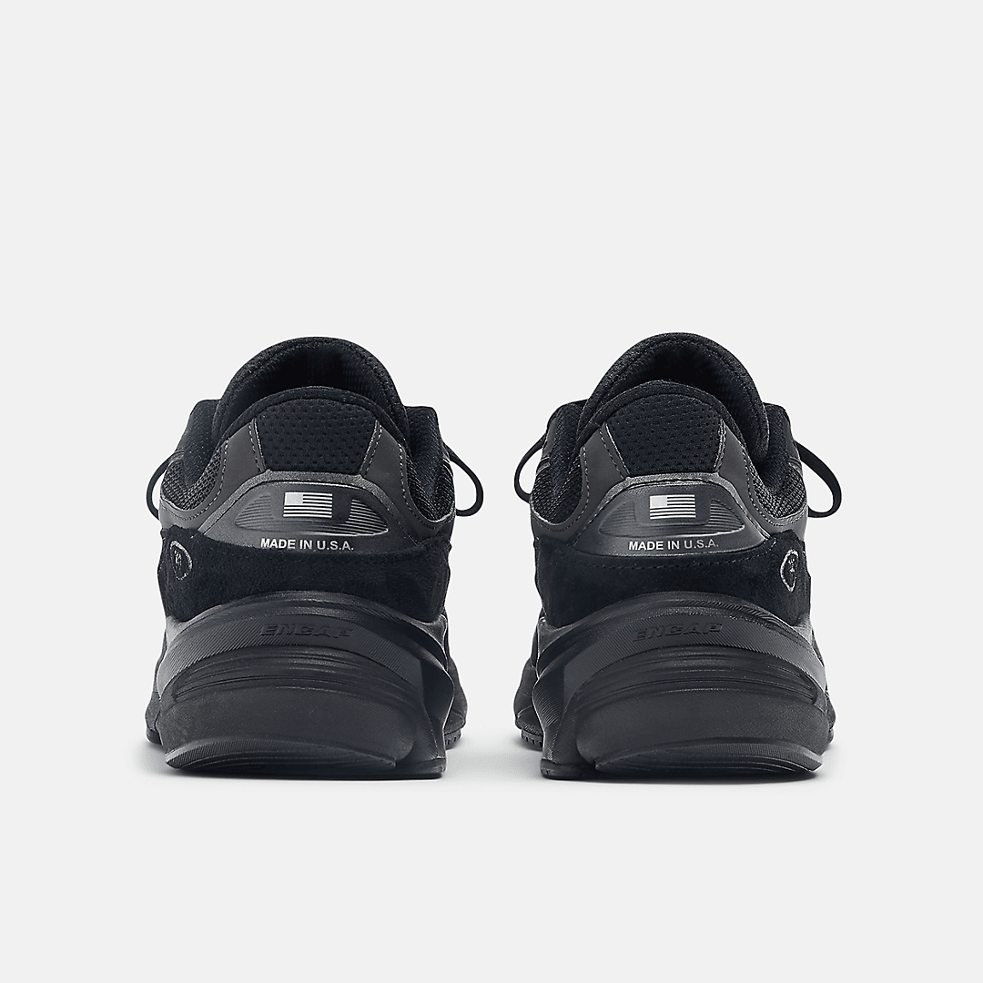 Men's New Balance 990v6 Triple Black Shoes