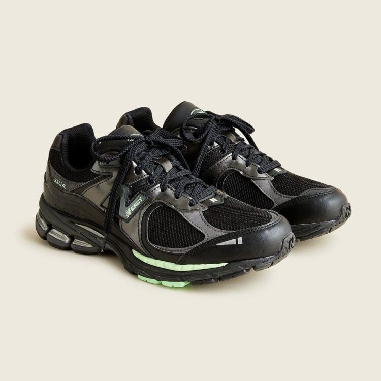 Men's New Balance 2002R Black Powder Green Shoes