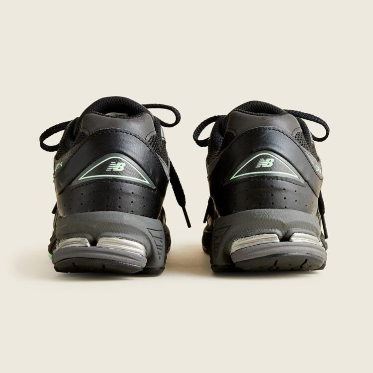 Men's New Balance 2002R Black Powder Green Shoes