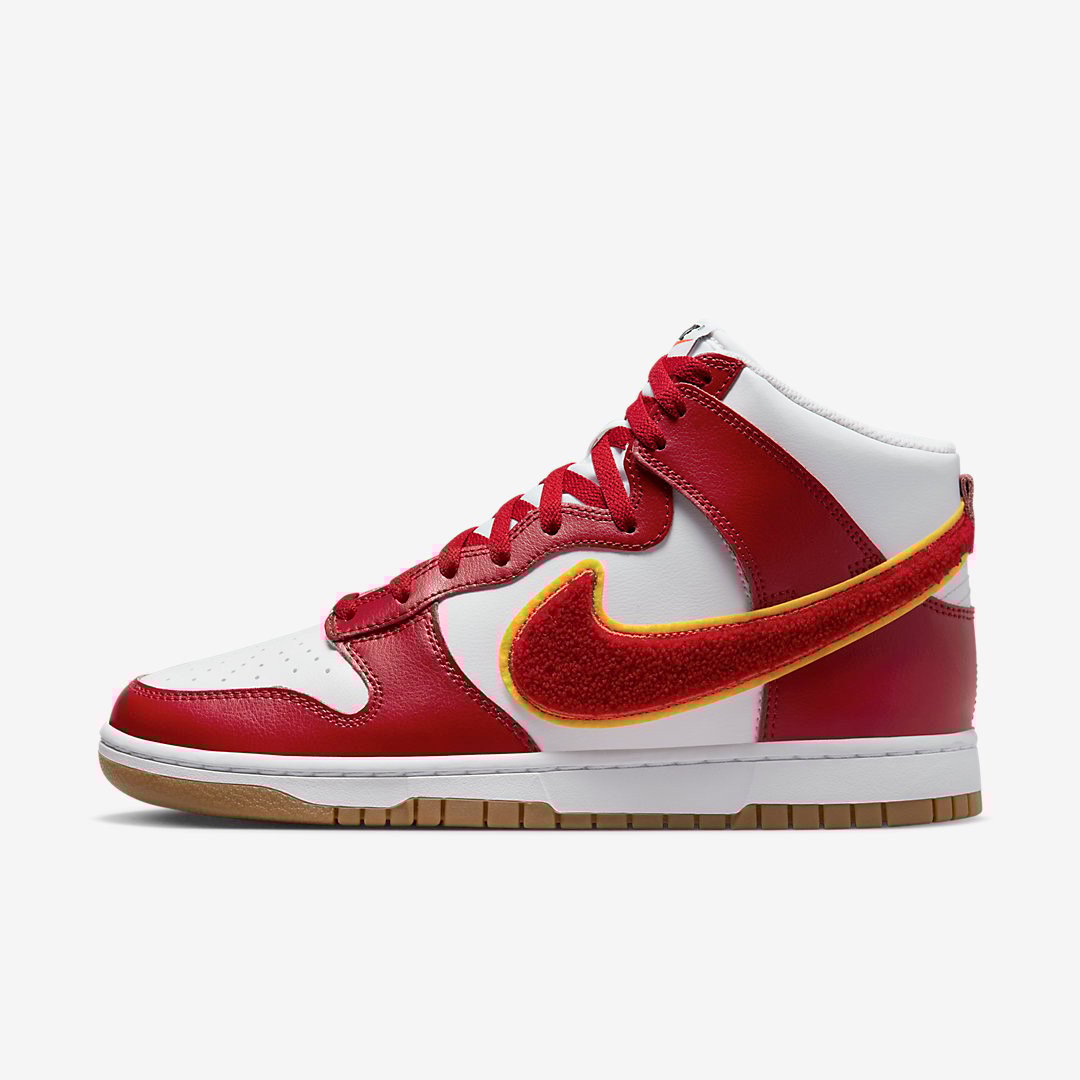 Men's Nike Dunk High Chenille Swoosh Shoes