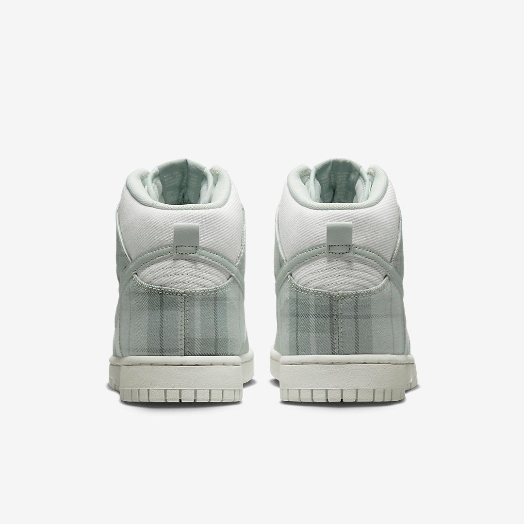 Men's Nike Dunk High Plaid Shoes