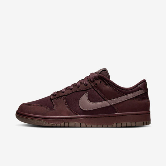 Men's Nike Dunk Low Burgundy Crush Shoes