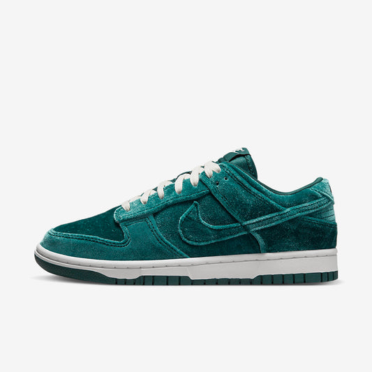 Men's Nike Dunk Low Green Velvet Shoes