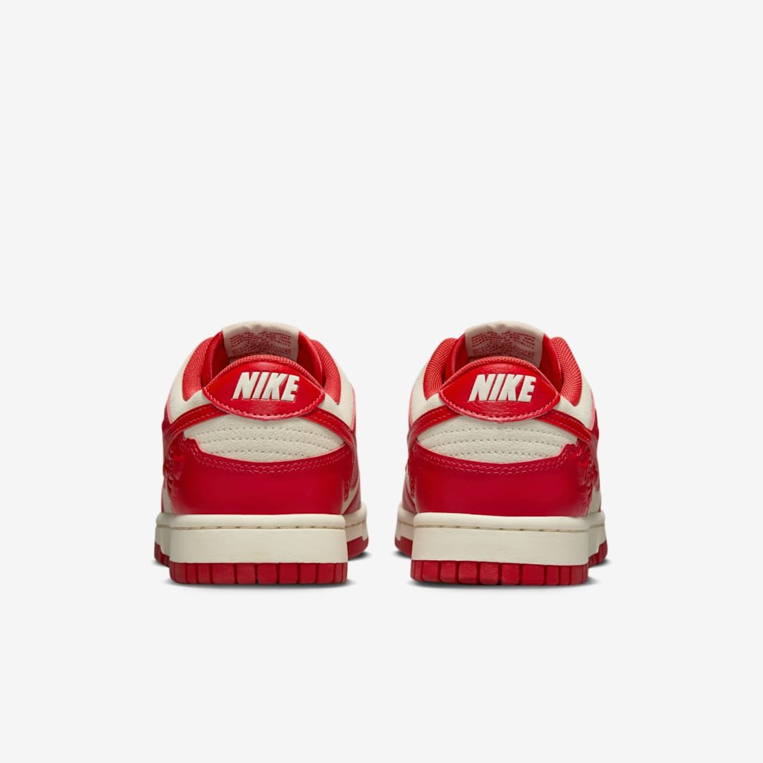 Men's Nike Dunk Low 'Red Roses' Shoes