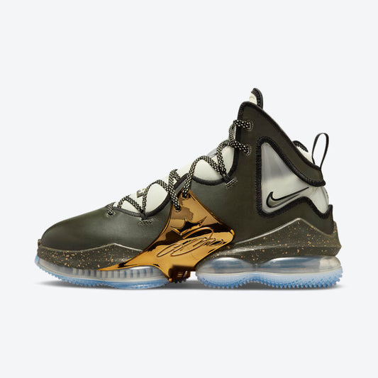 Men's Nike LeBron 19 Chosen 1 Shoes