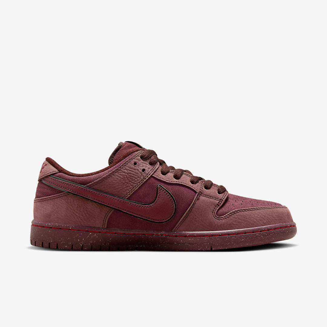 Men's Nike SB Dunk Low 'City of Love' Shoes
