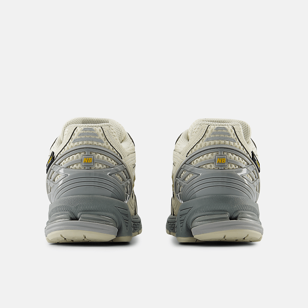 Men's New Balance 1906R 'Cream' Shoes