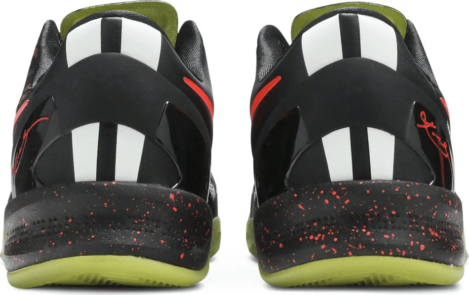 Men's Kobe 8 System 'Christmas' Shoes